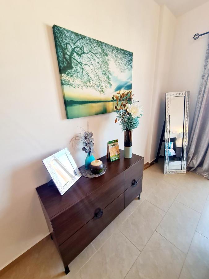 Stunning Apartment C106 With Balcony Looking Over Pool Péja Eksteriør bilde